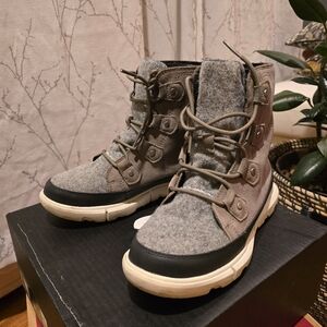 Sorel Water Proof Exporer Boots.